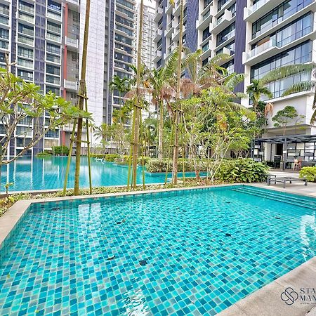 Grand Medini Residence Nusajaya By Stayrene Dış mekan fotoğraf